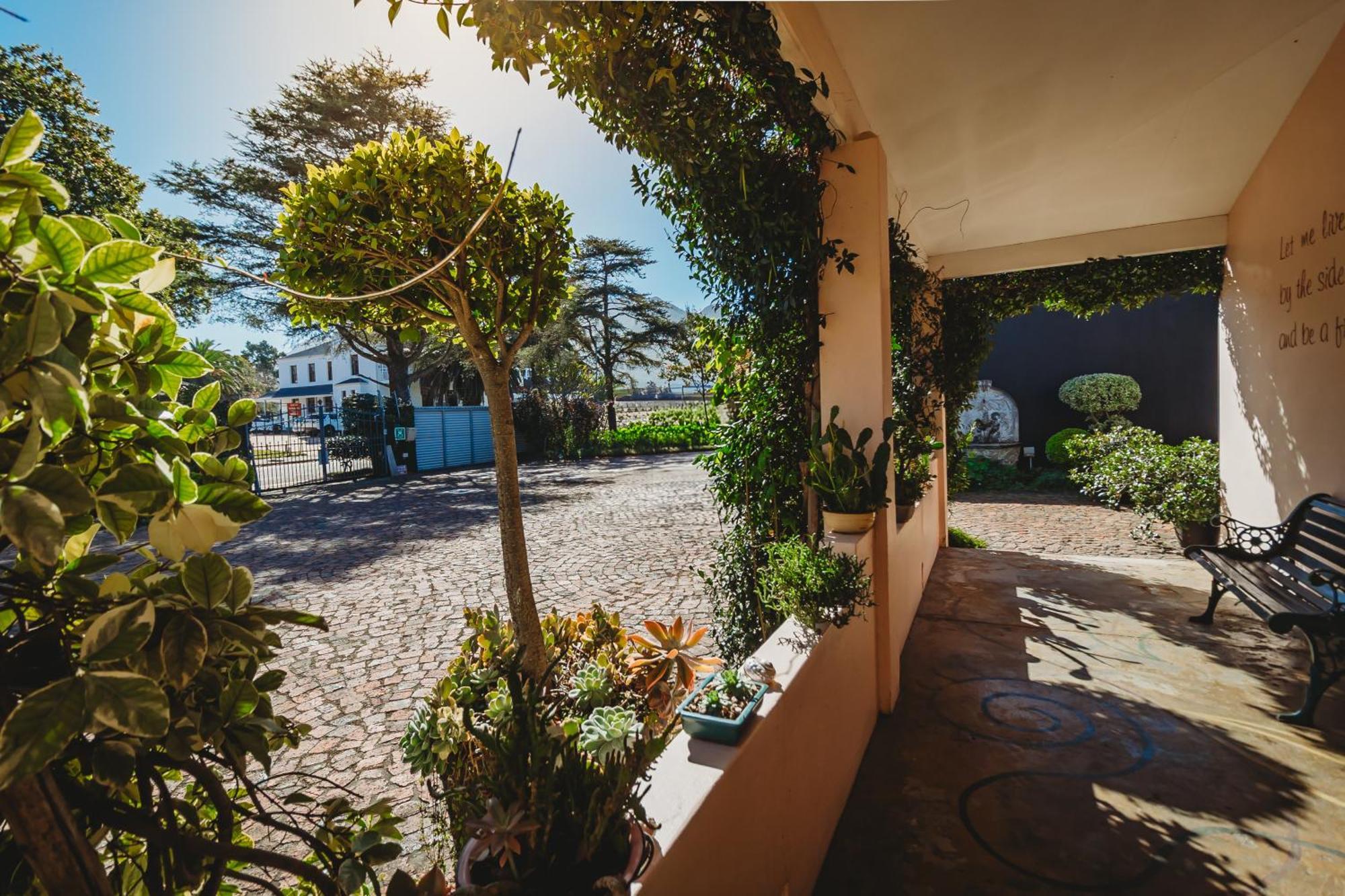 Acorn Guest House George Esterno foto